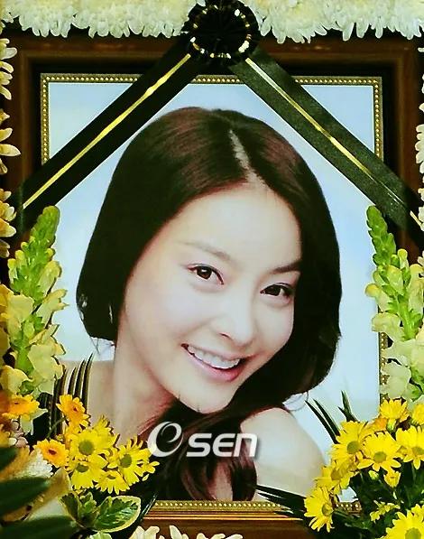 陪睡、监听、惨遭经纪人毒打，南韩演艺圈不能说的「暗黑*规则潜**」