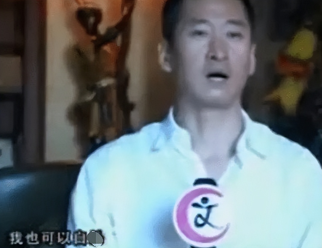 林心如对周杰吻戏事件的回应,周杰澄清跟林心如拍吻戏