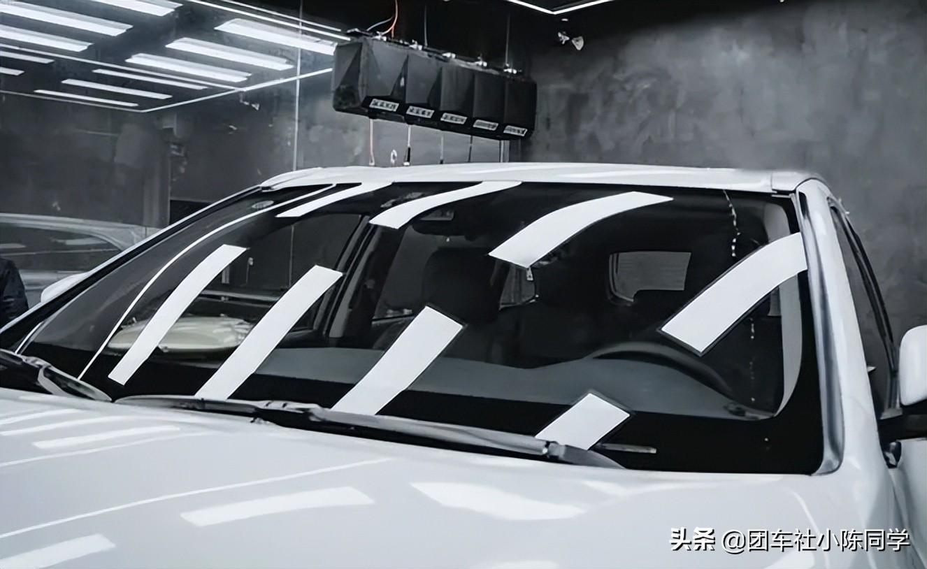 车外玻璃贴膜老化撕不掉怎么办,你要知道的汽车贴膜小知识