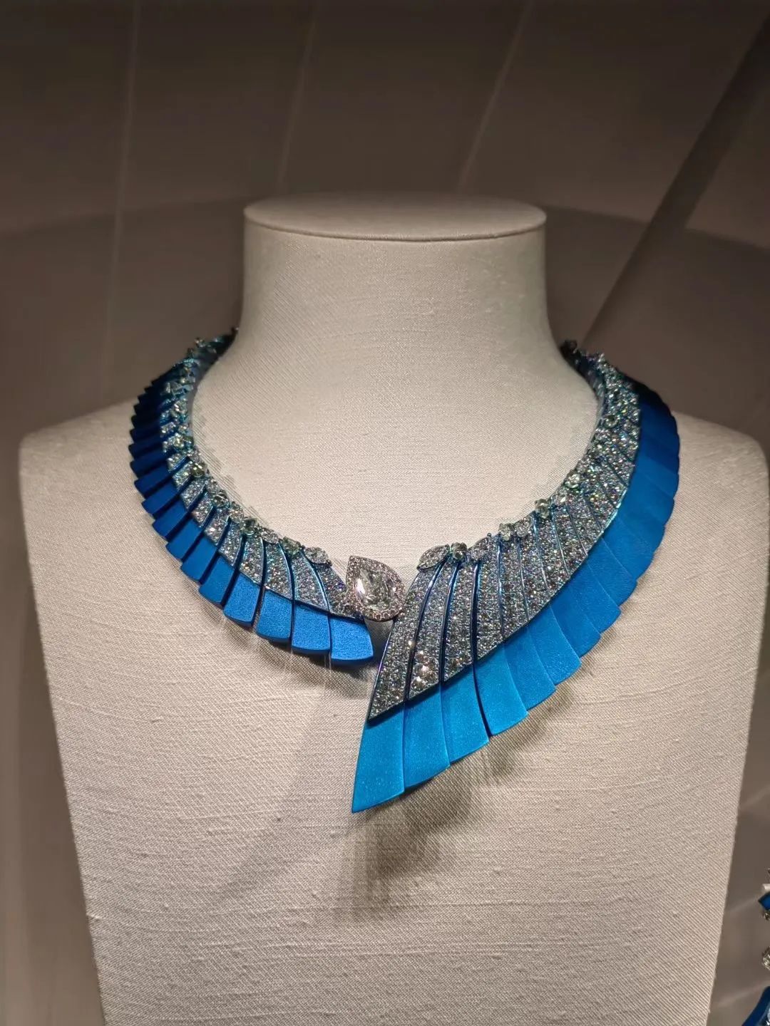 为什么名媛贵妇都爱钻石？2023年流行这5种…