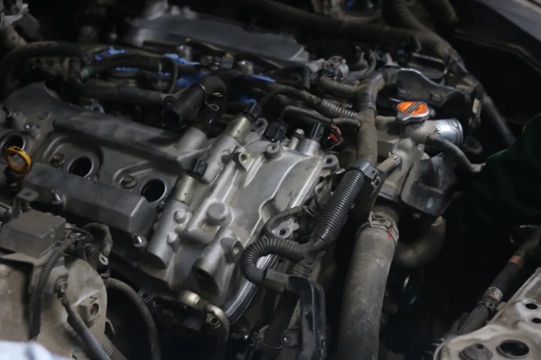 13代半皇冠底盘松散回炉重造,十三代皇冠彻底整备