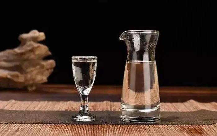 洋酒喝多了第二天难受应该怎么办,喝多了难受有什么偏方治愈吗