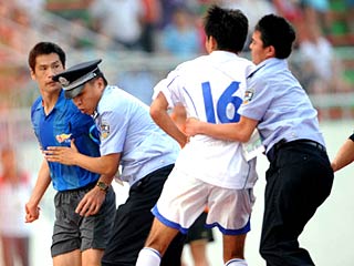 中国男足最新比赛几点开始,中国男足今天比赛时间