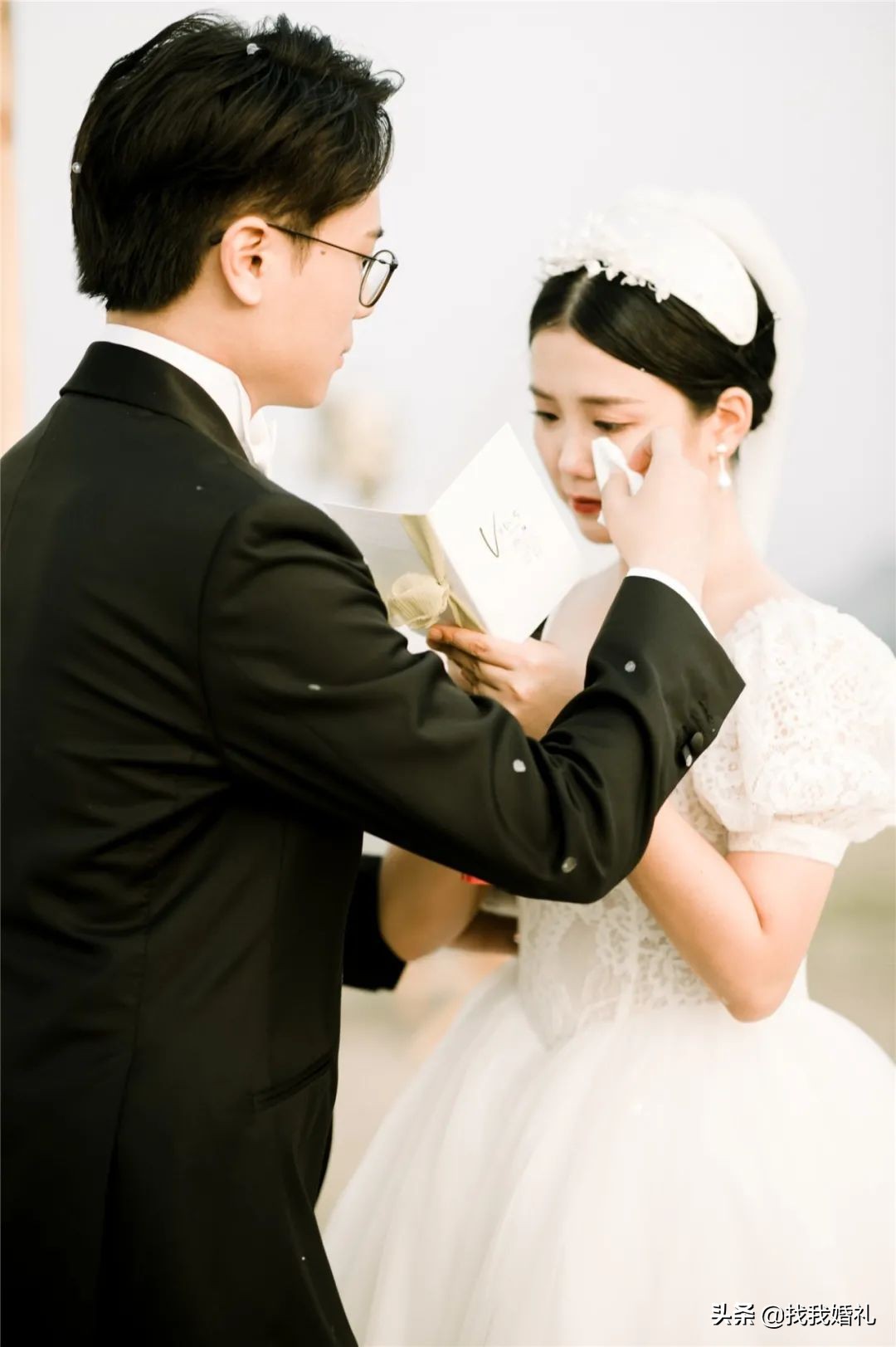 提亲订婚结婚这个流程是怎么样的,求婚订婚领证办婚礼是怎样的流程