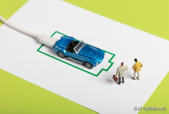 个人转让车位需要缴纳哪些税费,怎么计算?