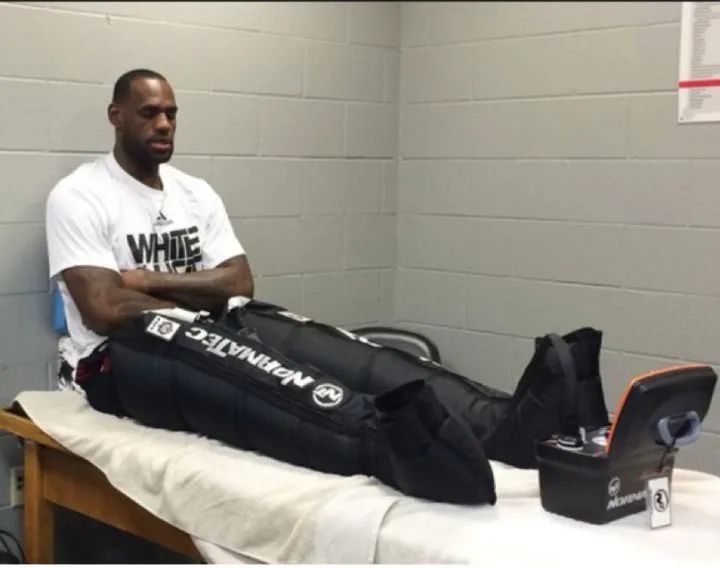 SeeroFit｜库里第一个FMVP，NBA夺冠之路背后是运动康复