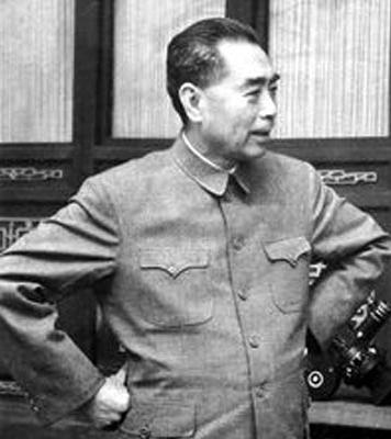 六小龄童哭灵,六小龄童送别大师兄