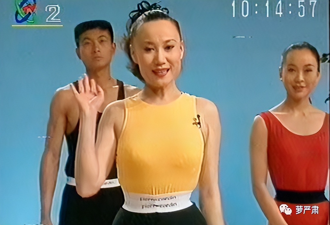 刘畊宏直播宣传邓紫棋启示录,刘畊宏顶流启示录