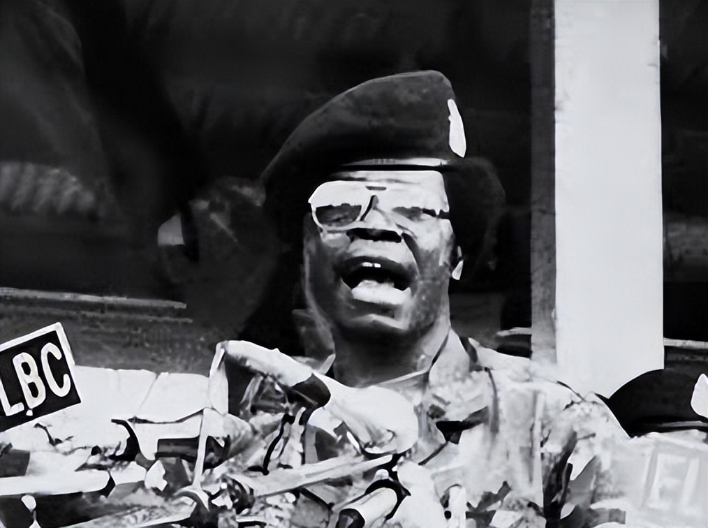 非洲残暴独裁者多伊，死得有多惨？卡扎菲、萨达姆都比他“体面”