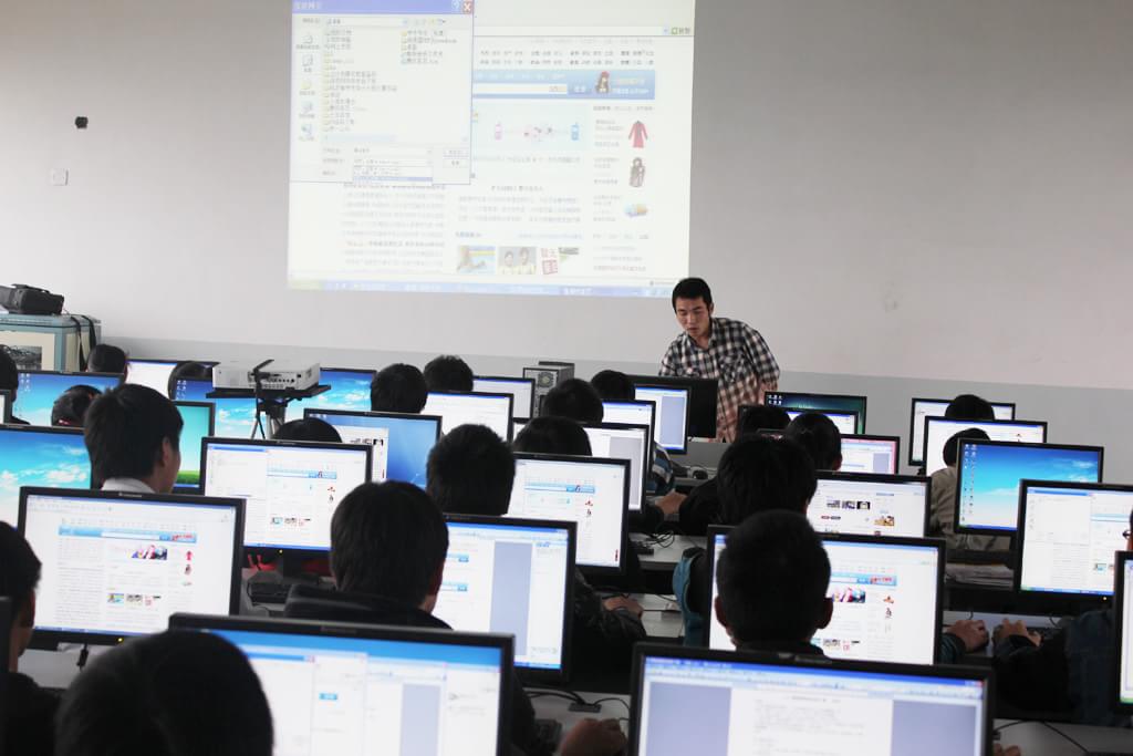 计算机专业和医学专业哪个好,大学计算机专业和医学专业哪个累