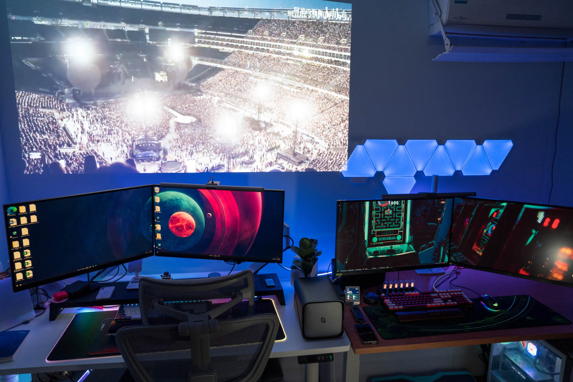 乱七八糟的电脑桌,笔记本电脑桌桌椅