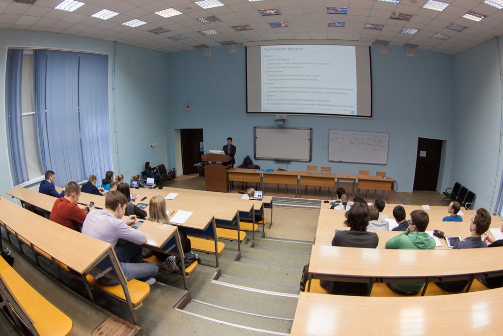 圣光机大学在俄罗斯的地位,圣光机大学位置