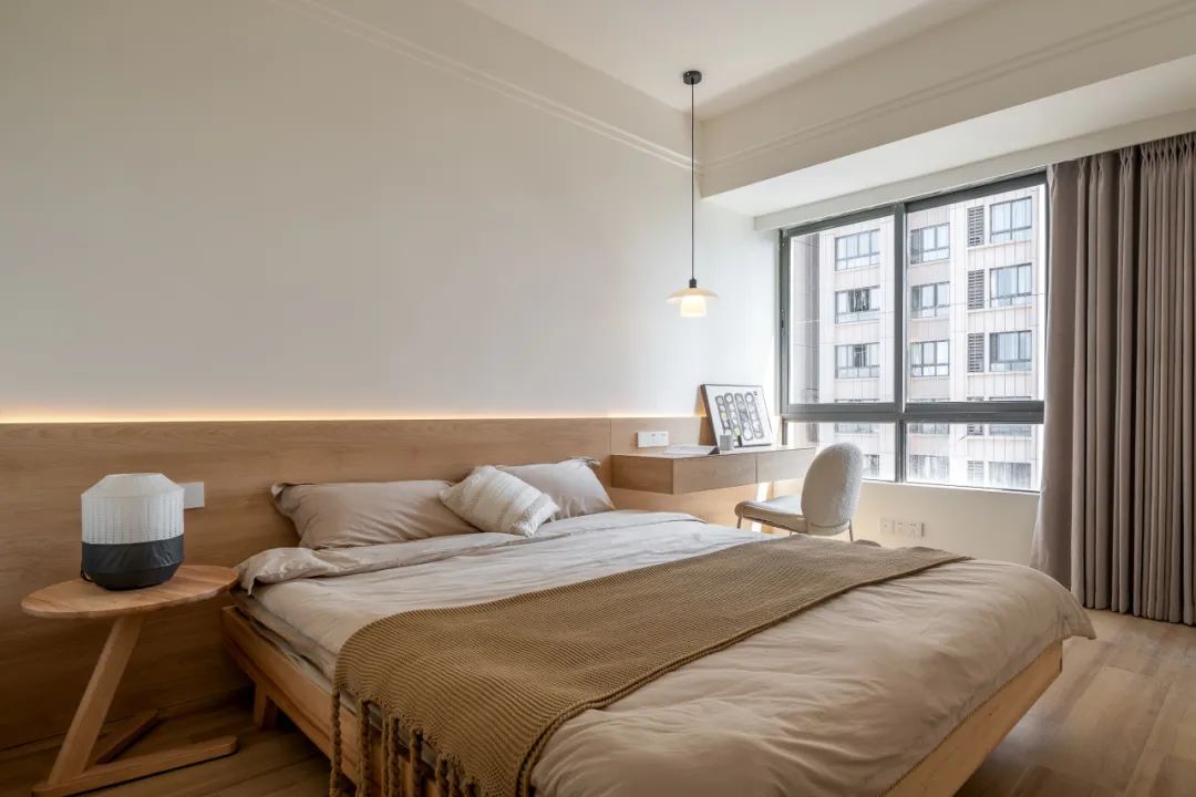 学区房小户型原木风装修风格,95平米原木风小户型