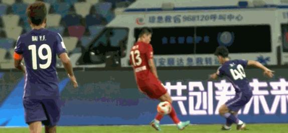中超泰山击败河北队复盘,海港vs泰山费莱尼逃过红牌