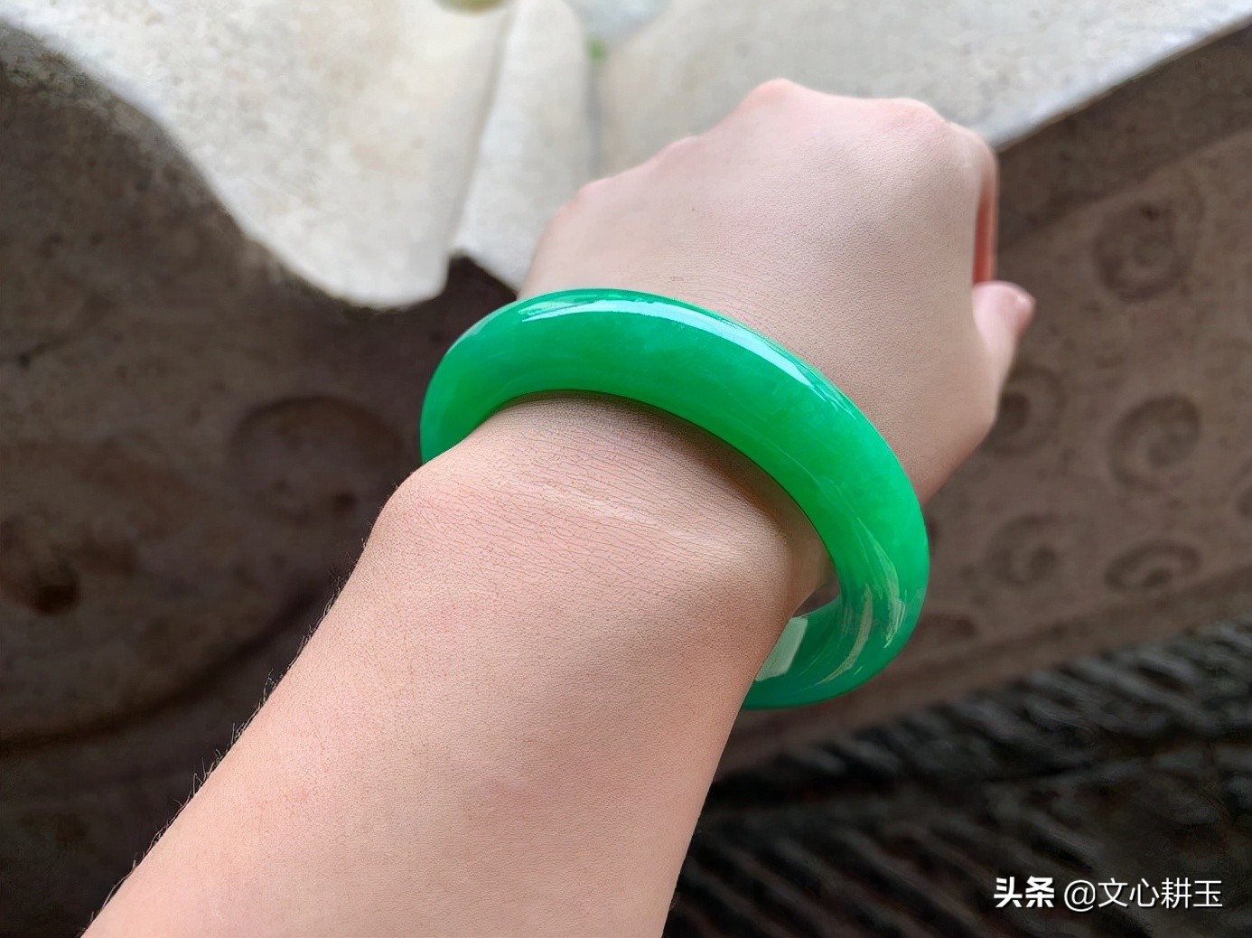 avon雅芳是卖什么东西的,avon雅芳是什么品牌