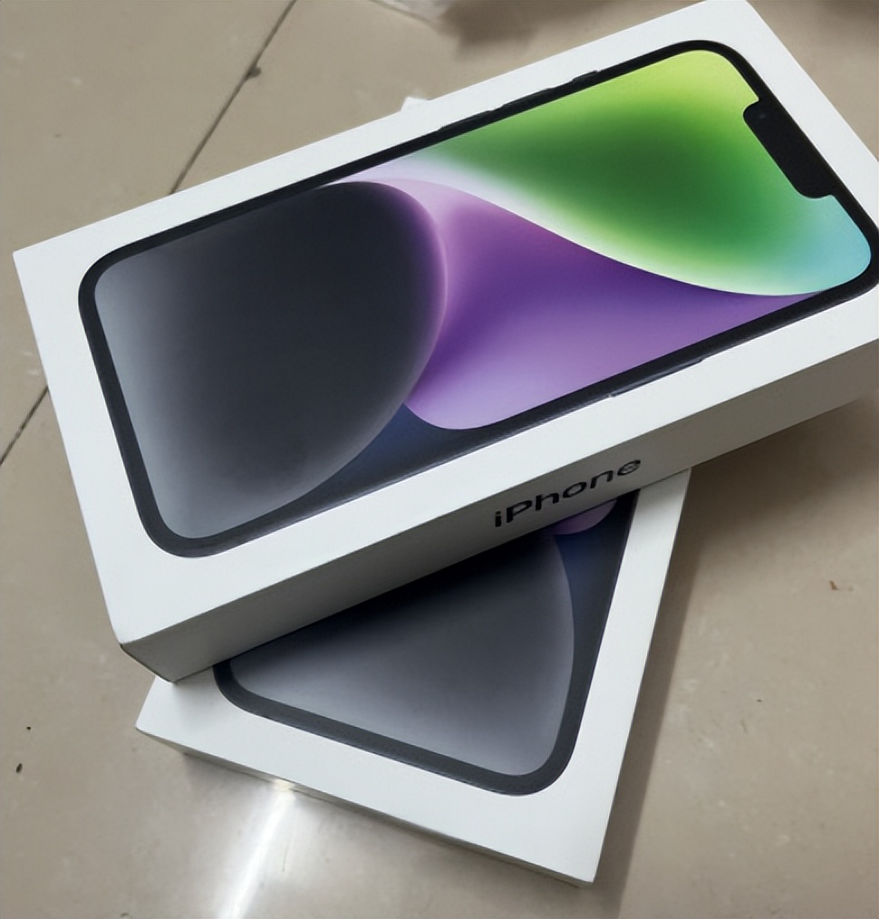 有人打工挣钱后,买的第一部手机为啥是iPhone而不是安卓旗舰机?