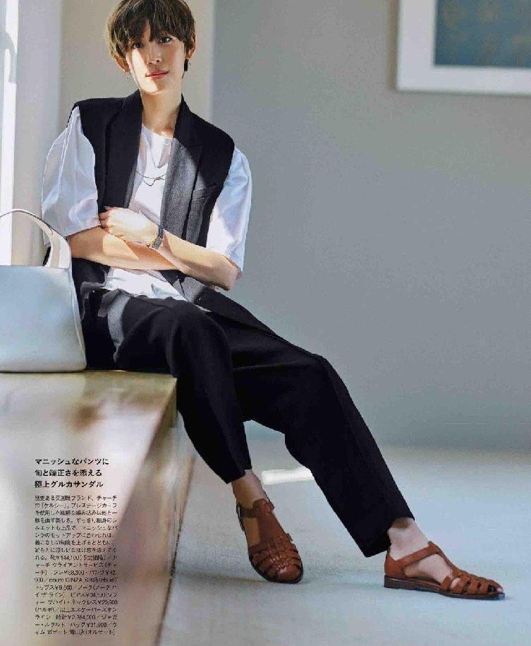 非常耐穿且好搭配的鞋子,日潮穿搭最适合的鞋子