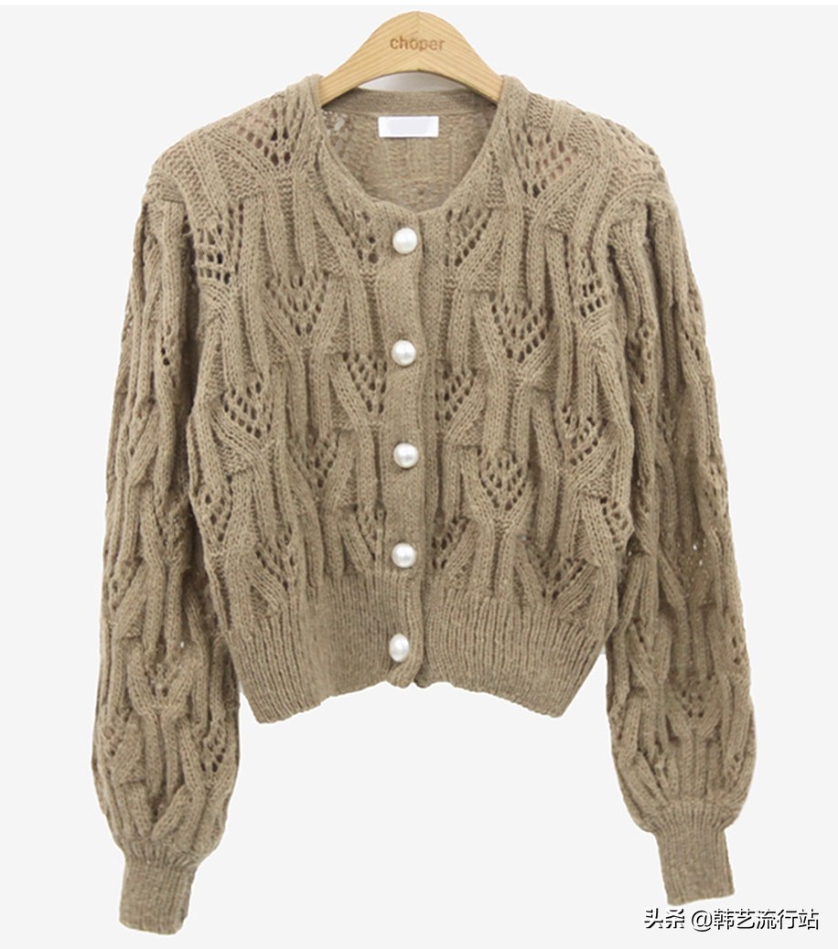 童装宽松毛衣最新款,今年女童装最流行毛衣的款式