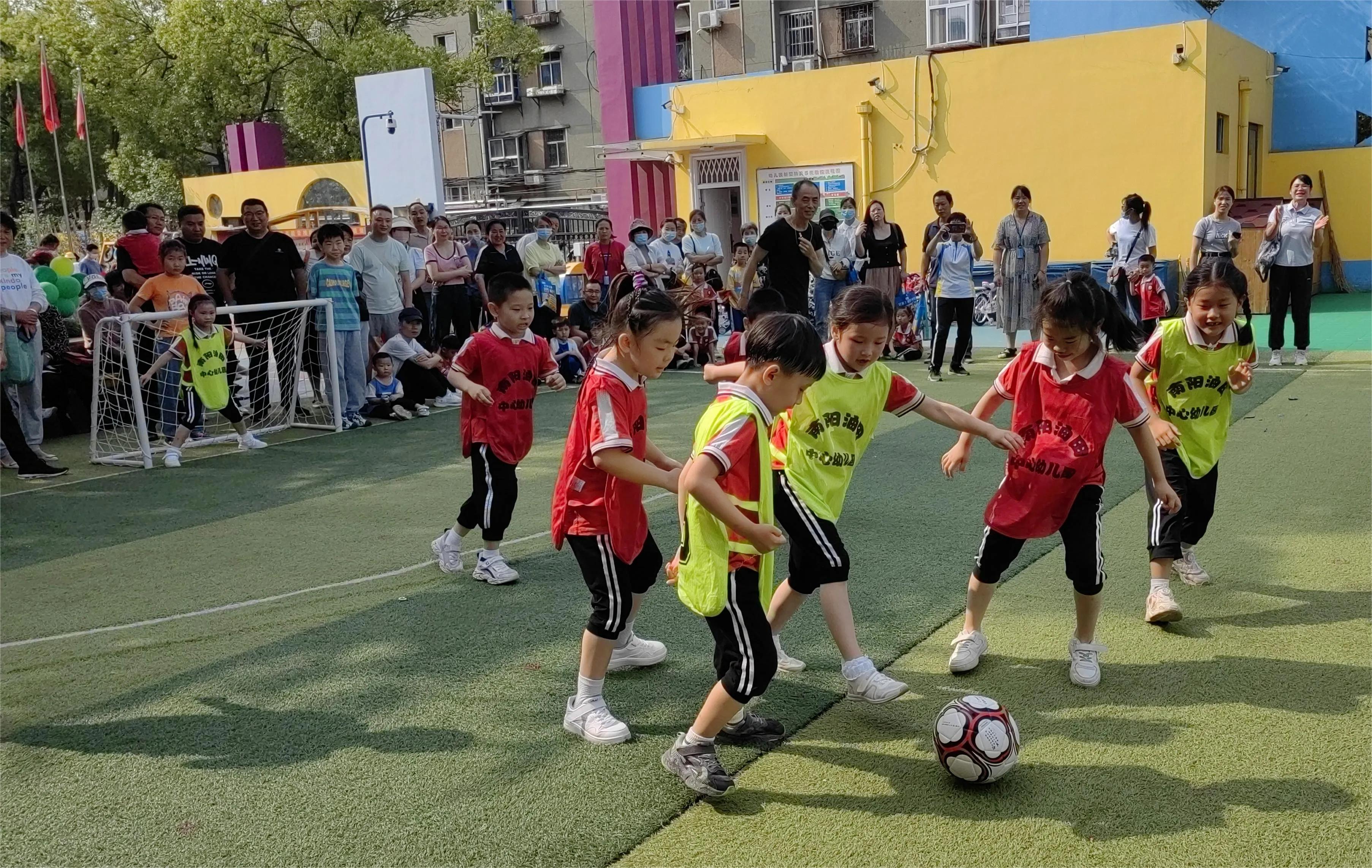 南阳市中心幼儿园,幼儿园梦想起航视频