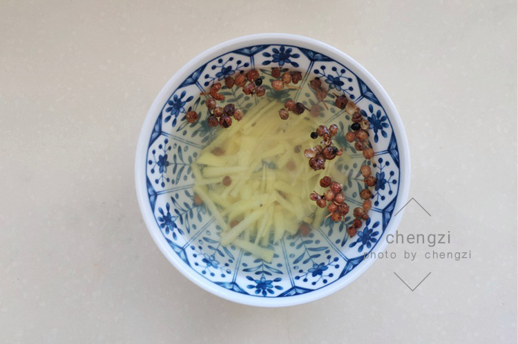 四喜丸子怎么做才有饭馆的味道,东北年夜饭16个硬菜四喜丸子