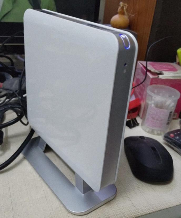 电脑的发展有多快,科技感十足的微型电脑