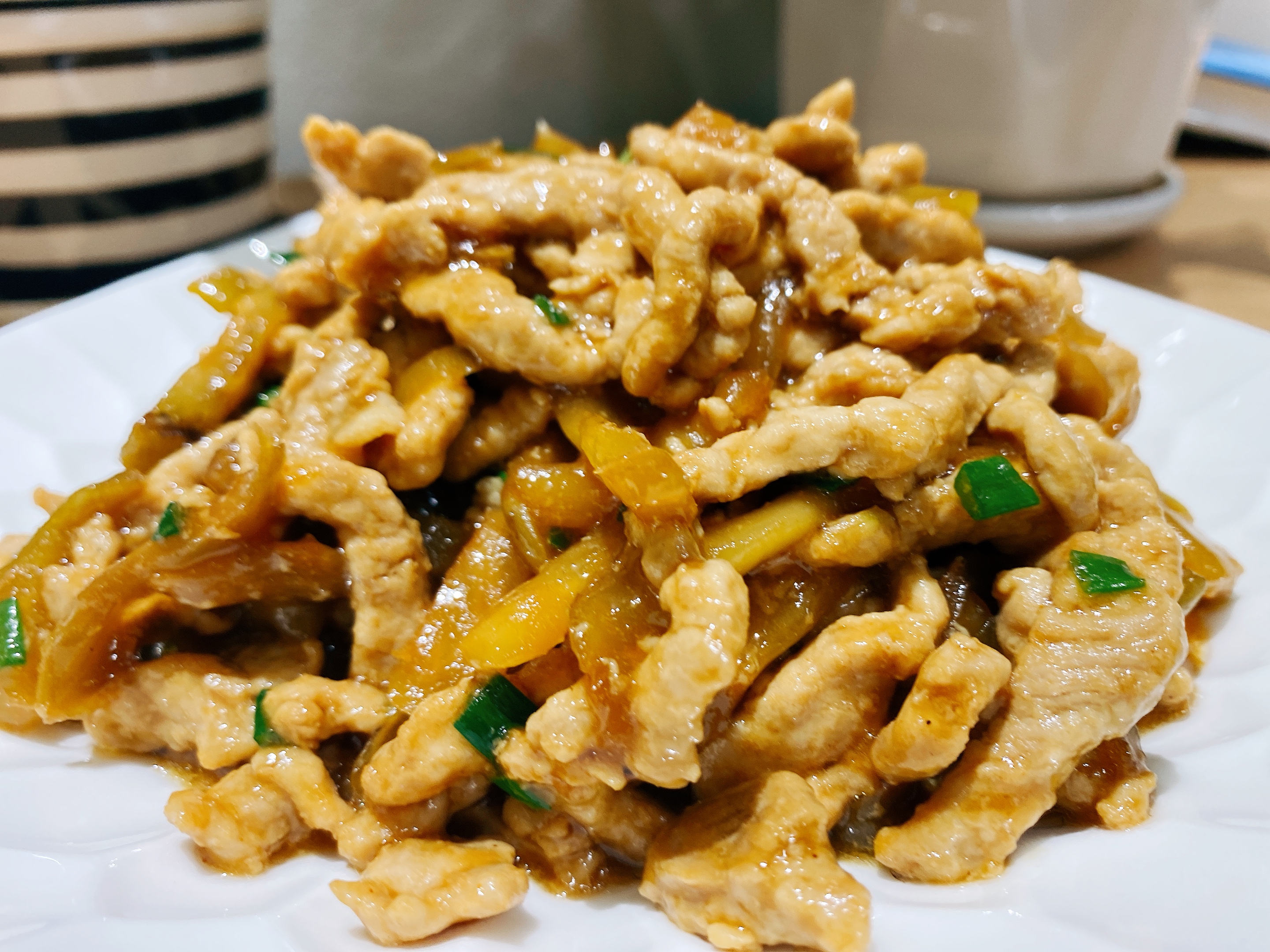 铁锅炒肉丝,为什么炒肉丝肉丝粘锅