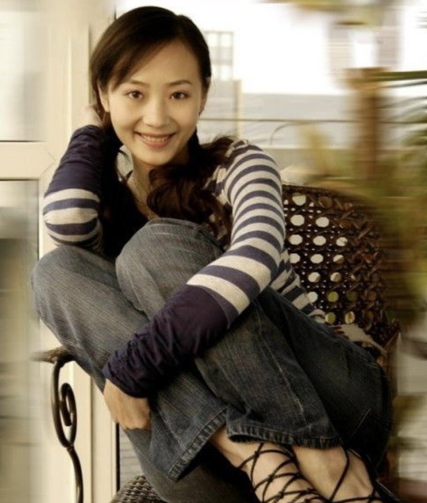 嫁给赌博的男人最后都怎么样了,嫁给家暴男和吃喝嫖赌的男人结果