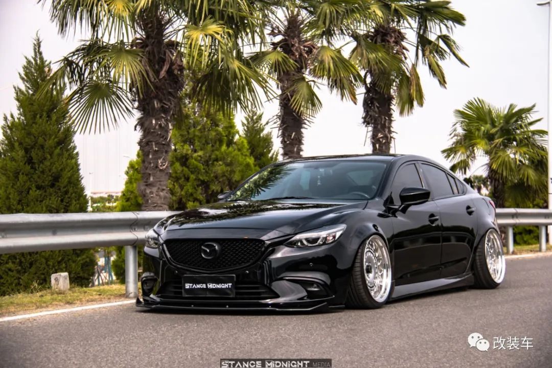 阿特兹超大气,阿特兹车身稳重