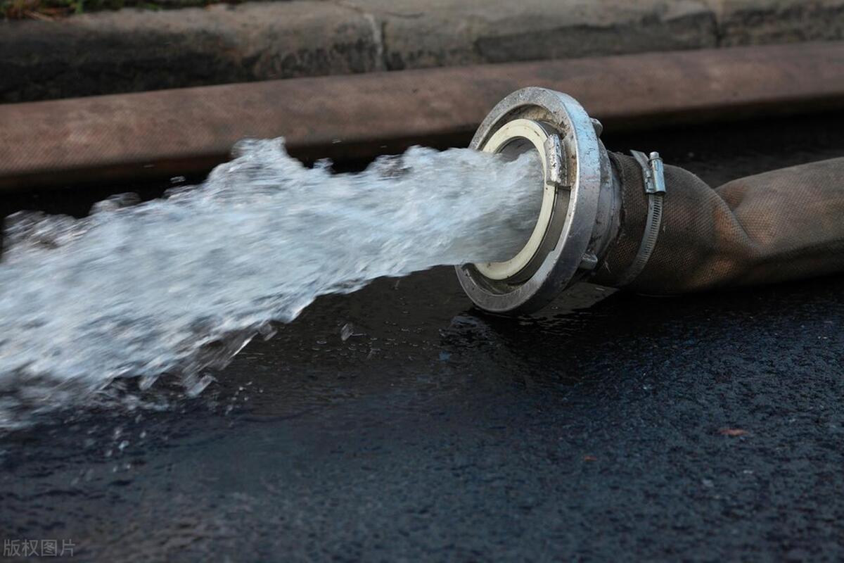 一体泵站水泵显示故障怎样排除,泵站水泵排空抽不上水怎么回事