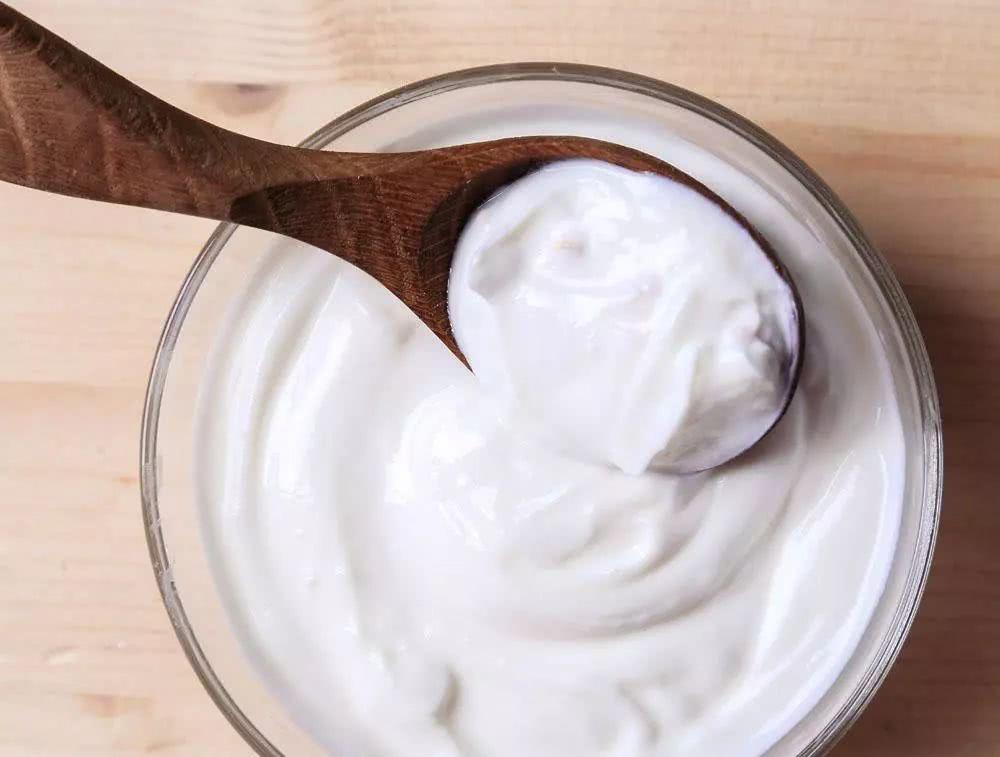 坚持喝酸奶身体有哪些变化,坚持每天早上喝酸奶会怎么样