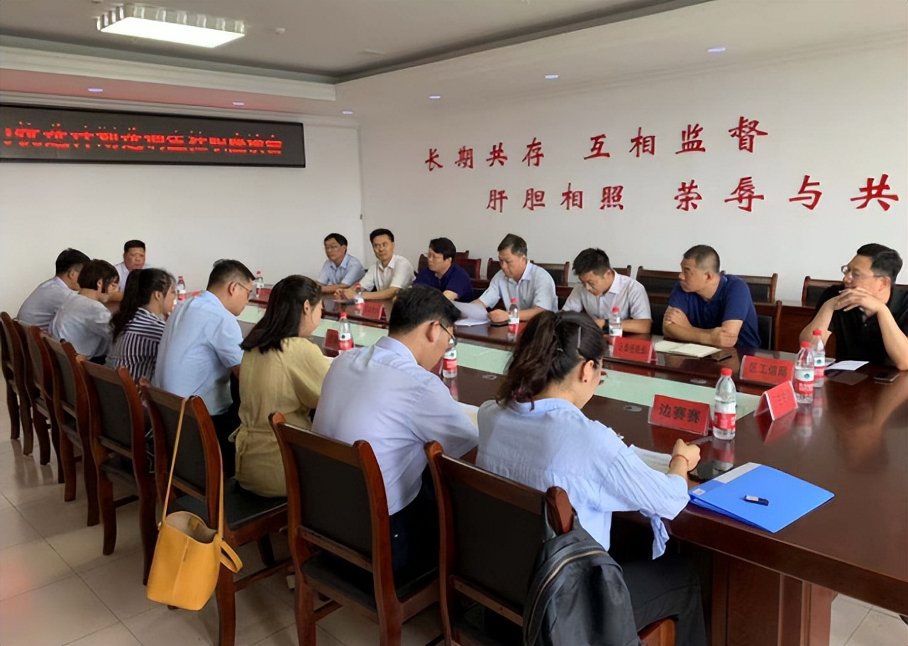 公务员选调生具备哪些条件,公务员考选调生具备什么条件