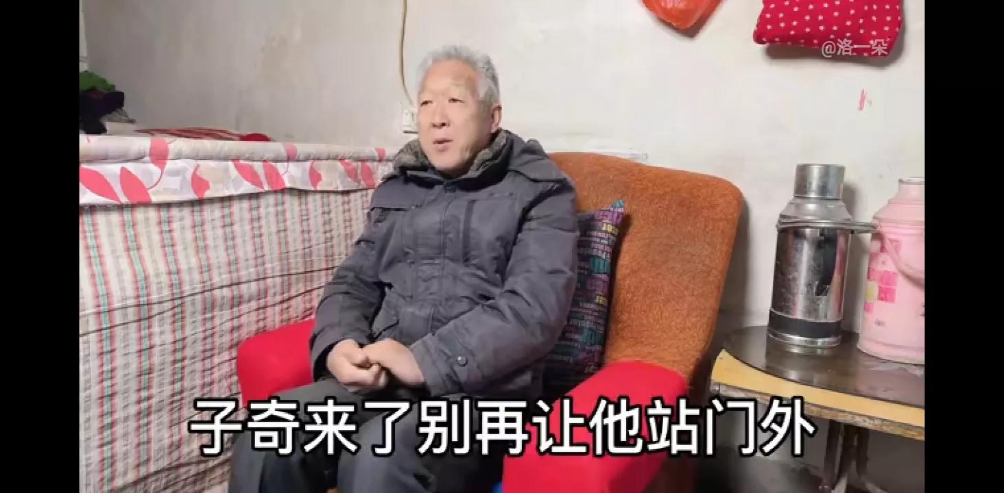 一朵家庭陷内战，万千友友被朵玩，实为视频留悬念，友友眼泪真贱