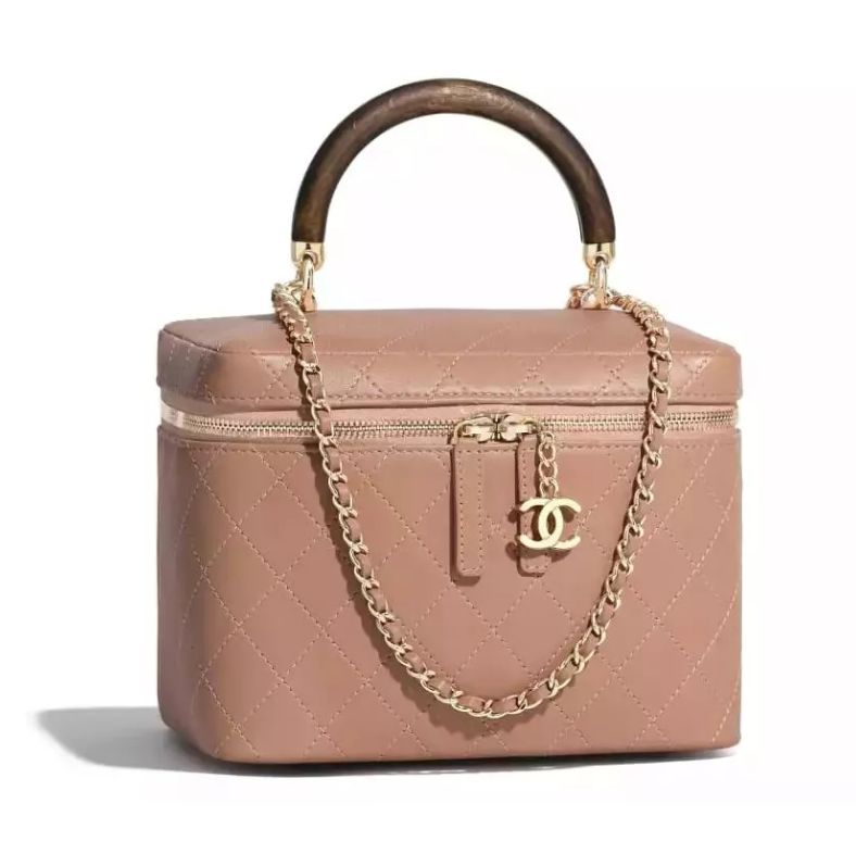 chanel必买的10件单品,chanel最新一期