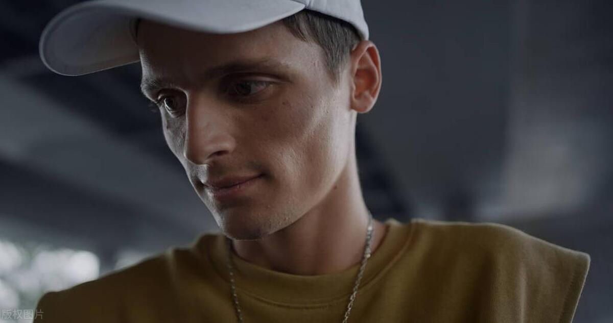 14岁学生抢劫杀害老奶奶,17岁少年杀害弟弟妹妹最终判决