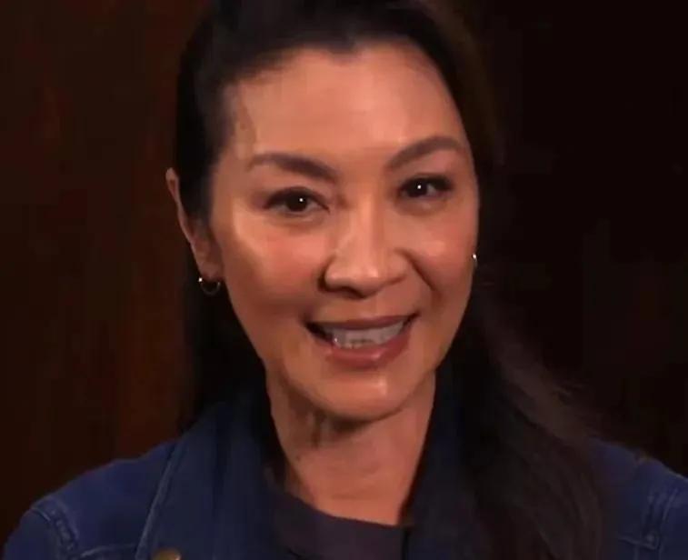 杨紫琼成为首位亚裔影后,杨紫琼是首位获得奥斯卡的华人么