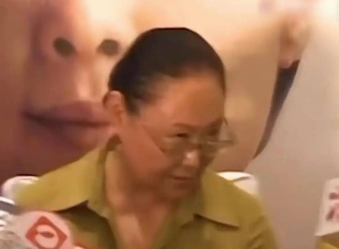 斯琴高娃袁立海清模仿秀,袁立斯琴高娃海清