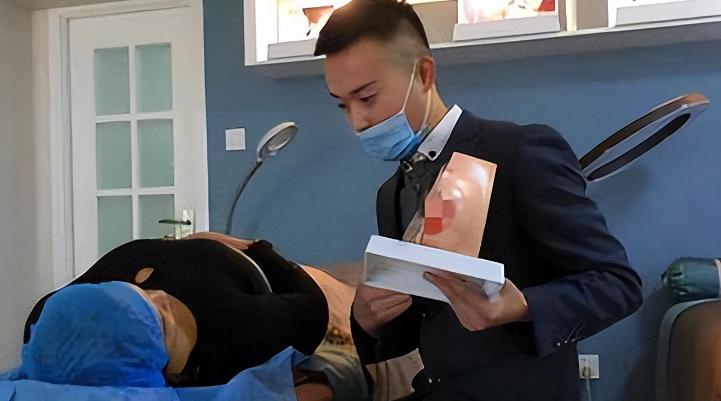 90后转行做月嫂,90后小伙转行做催乳师