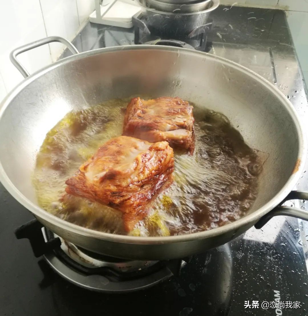扣肉怎么做最好吃，要软糯不油腻，这些细节一个也不能少