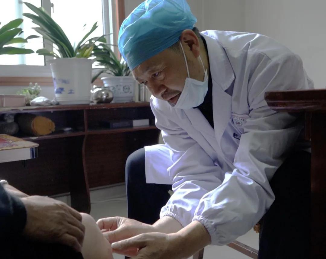 第四届四川省中医十大名医有哪些,第四届四川四大中医名单