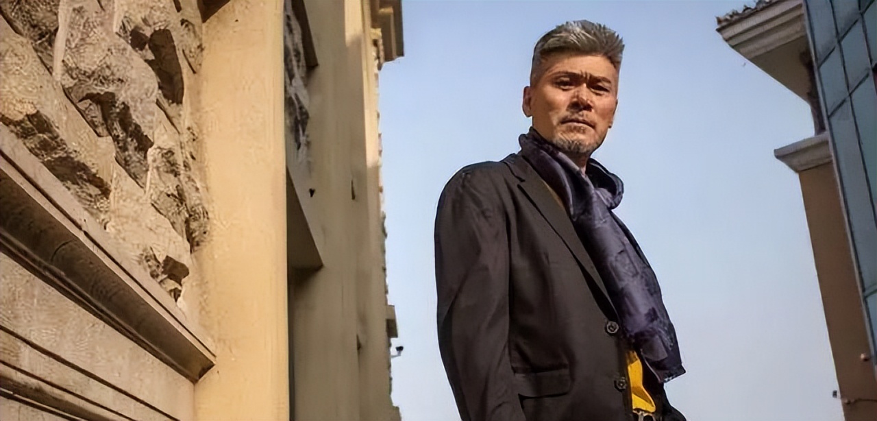 《白眉大侠》27年，10位演员境况差别巨大，男4号已成一线明星