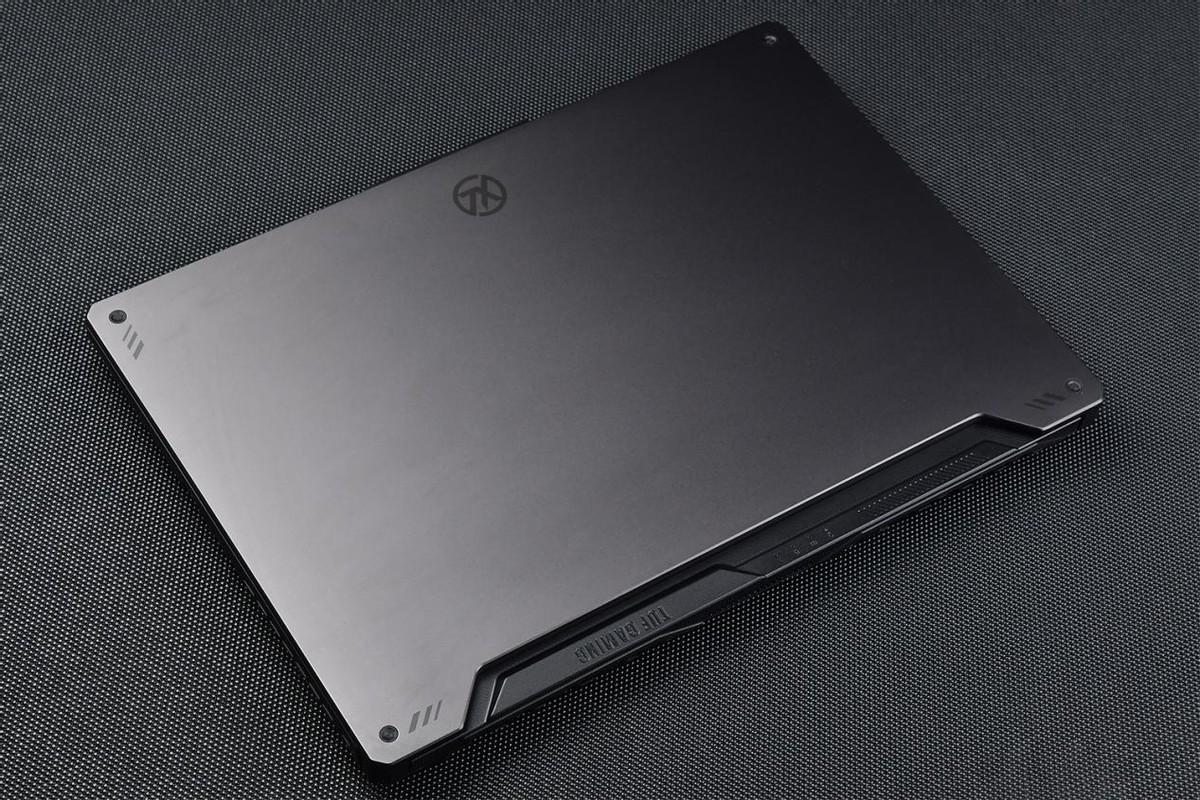 圣诞节送什么实用的东西给男友,圣诞节礼物送什么给男生比较高端