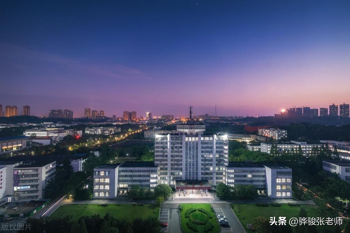 想进国家电网的优先考虑哪些大学,毕业后能进国家电网都有哪些大学