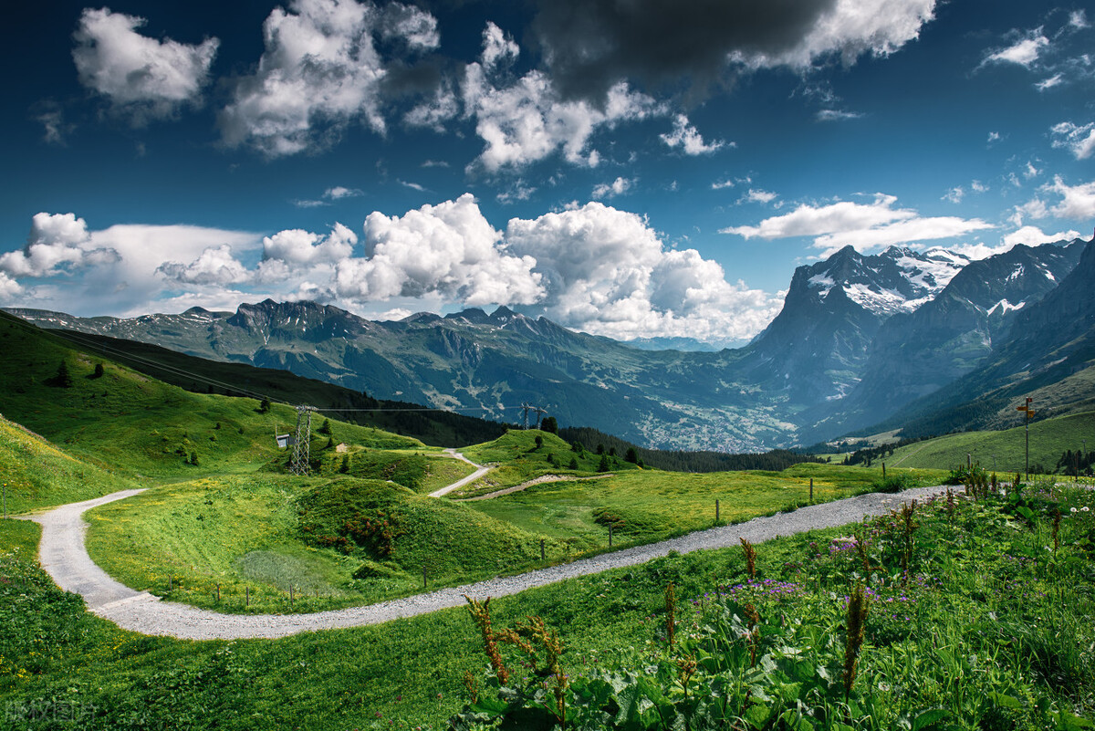 6000吨黄金送往中国，瑞士不敢继续赖账，美元的地位还在持续下降