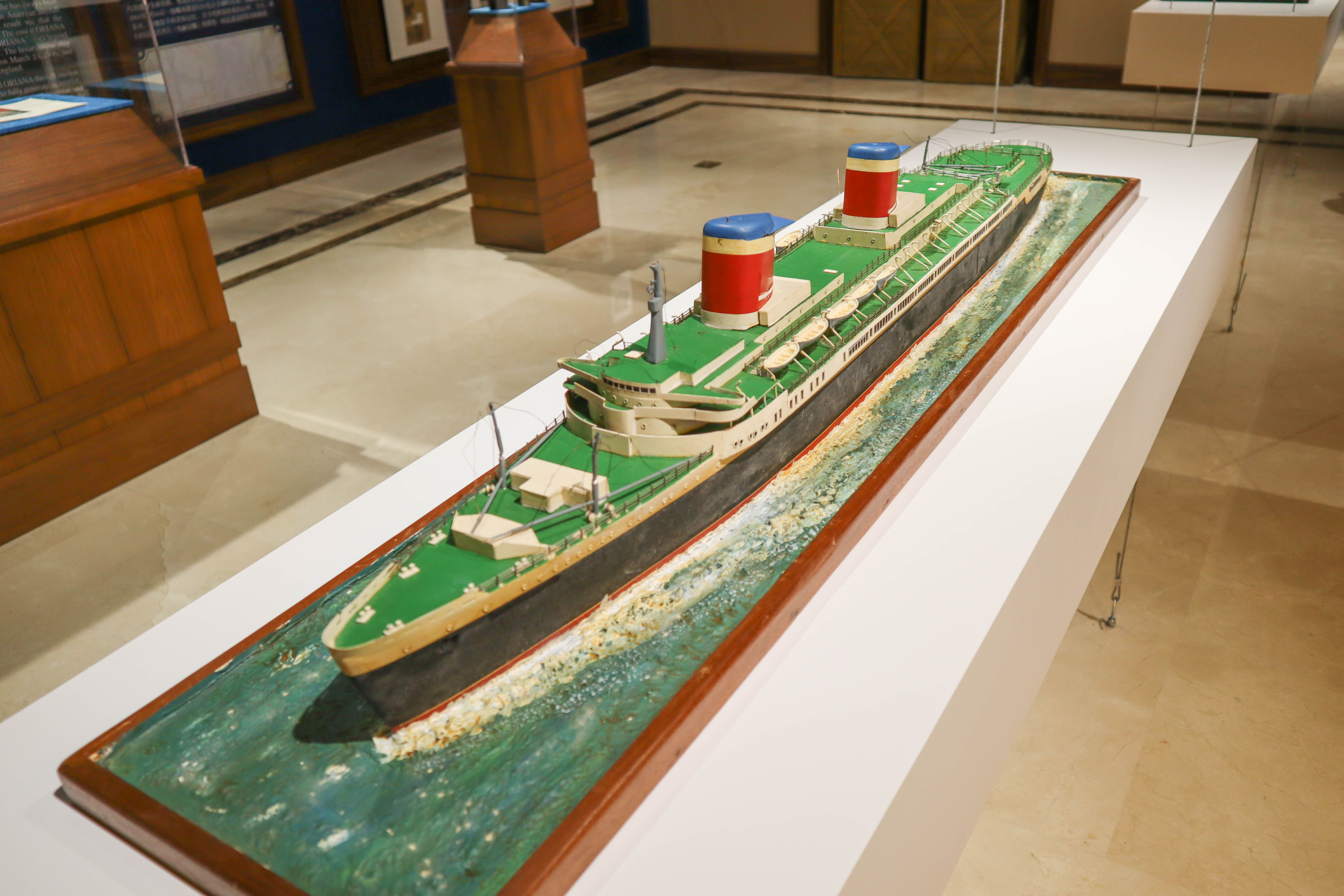 上海迪士尼值得玩的地方,上海迪士尼乐园周末人山人海