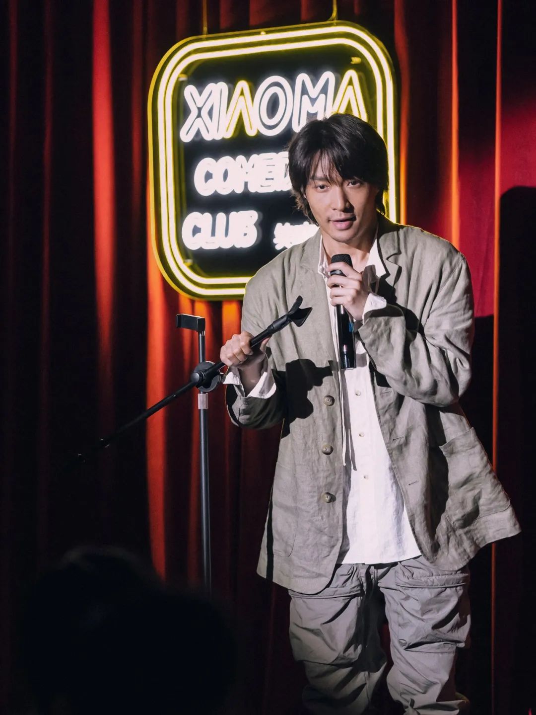 他拍下长沙男男女女，暗流涌动的一夜