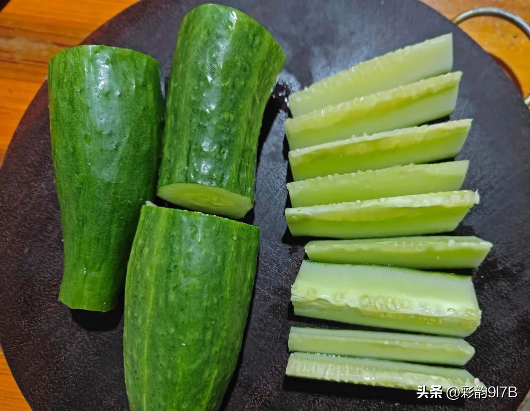 夏日水果神仙吃法试试清凉解暑,青瓜和什么水果一起榨汁功效最好