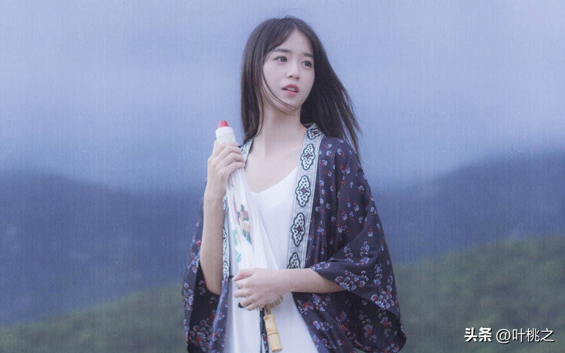 异性聊天女人若对你说三句话,女人和异性聊天话多是什么心态