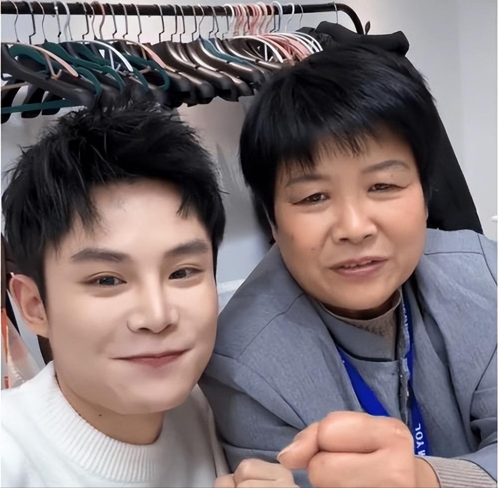 全网最挣钱的十大网红,最能赚钱的十大网红收入排行榜