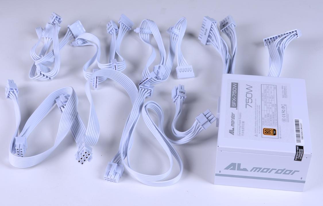 5000元itx主机加便携显示器,能吊打万元笔记本的itx主机