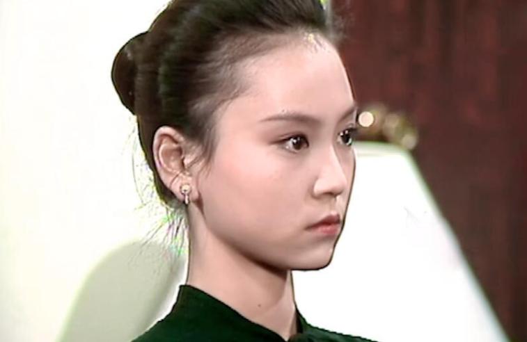 露额头发型会显得阳光,露额头显精神的发型